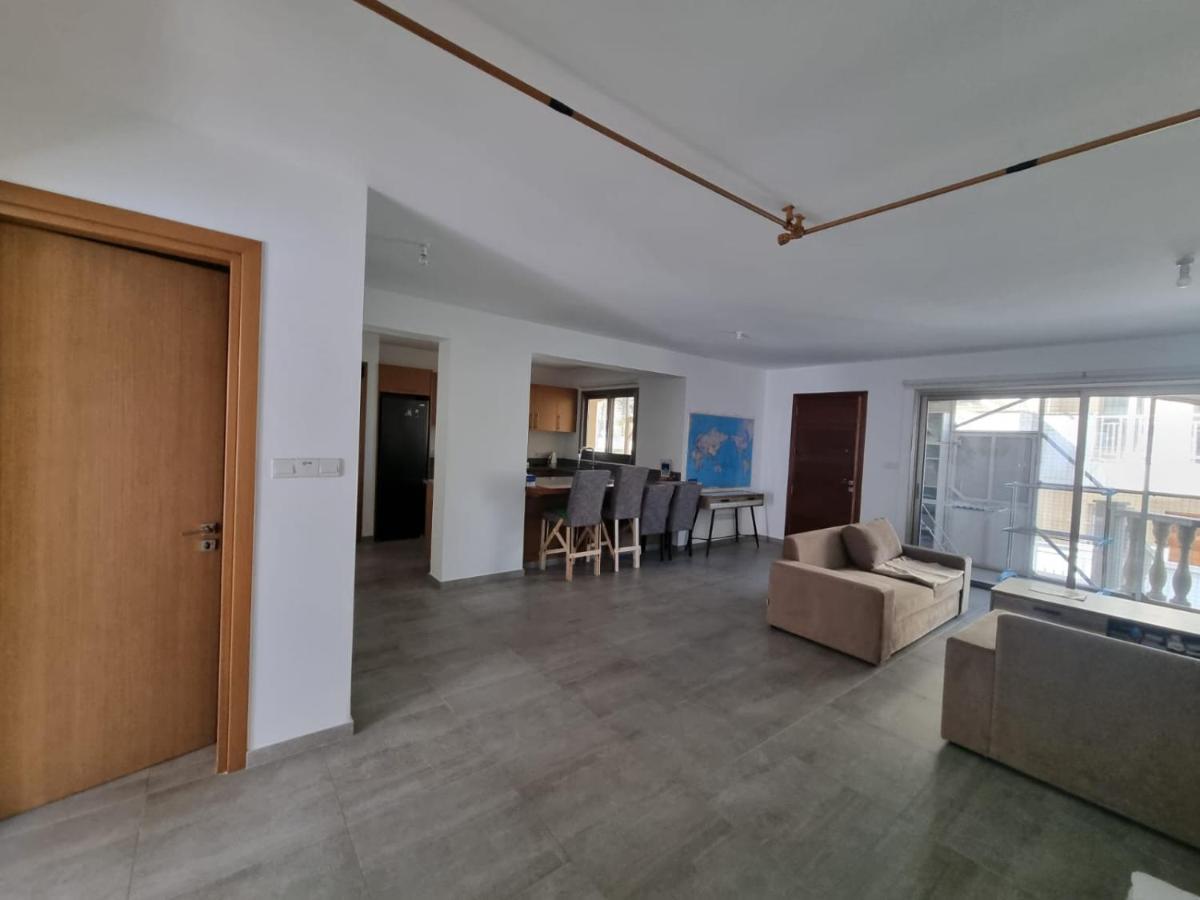 Apartment Pearl Park Residence Paphos Exteriör bild