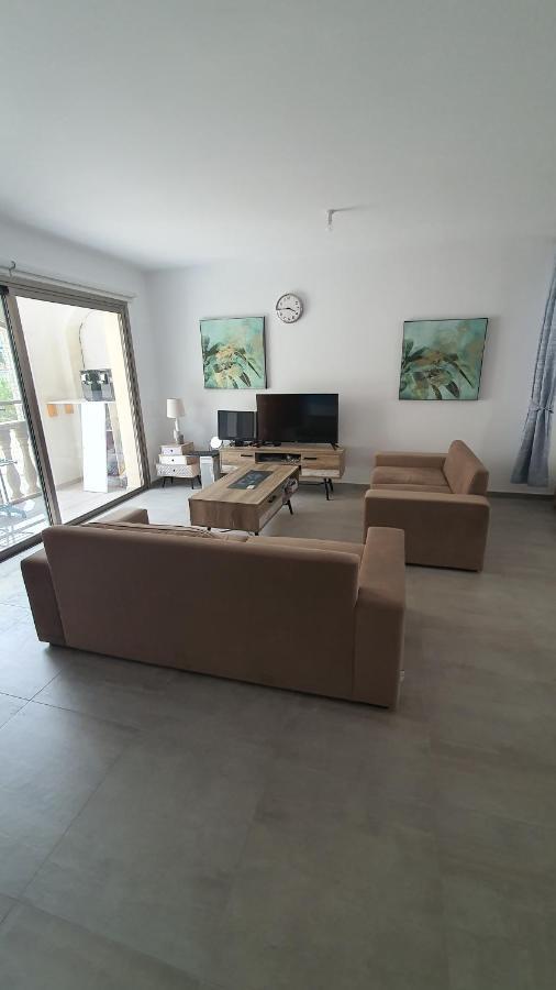 Apartment Pearl Park Residence Paphos Exteriör bild