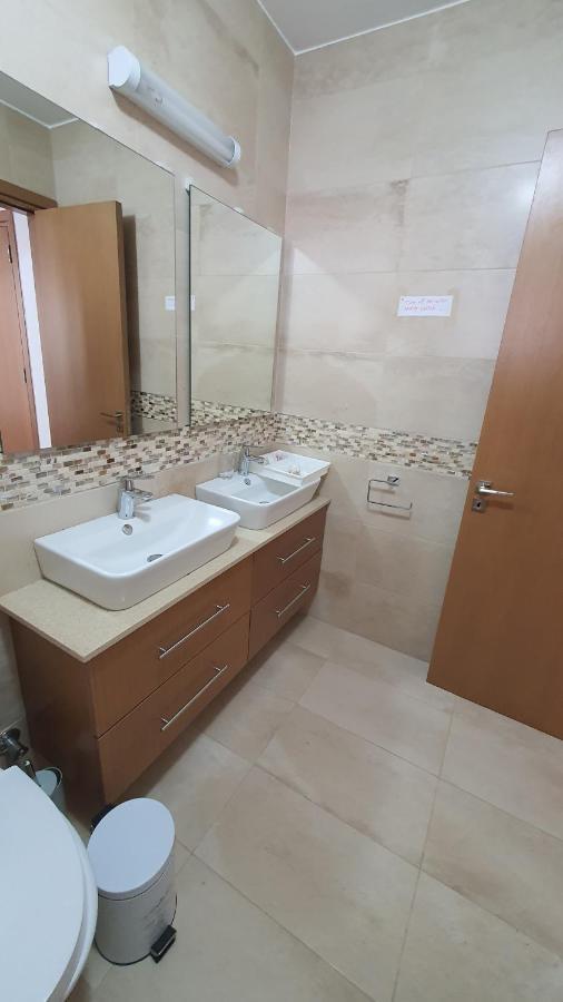 Apartment Pearl Park Residence Paphos Exteriör bild